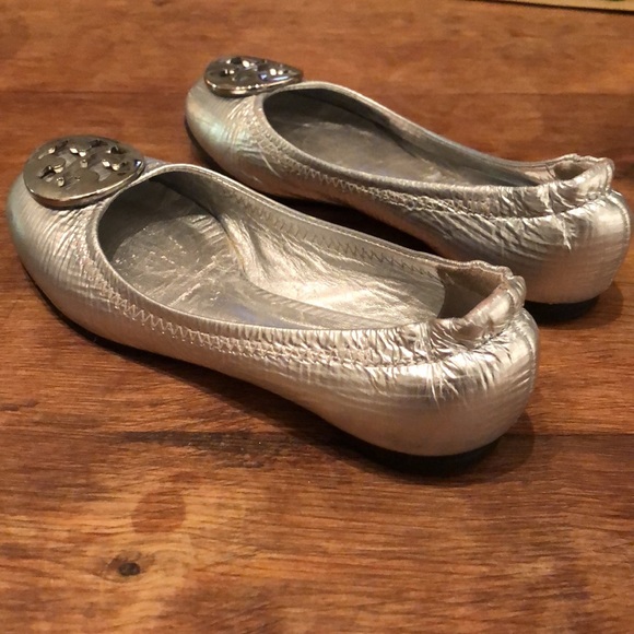 Tory Burch Reva silver flats, 10C - Picture 2 of 8